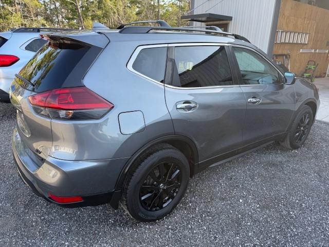 2018 Nissan Rogue SV FWD's photo